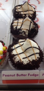 Splash of Flavor 2014: Peanut Butter Fudge Cupcake at ShotCakes
